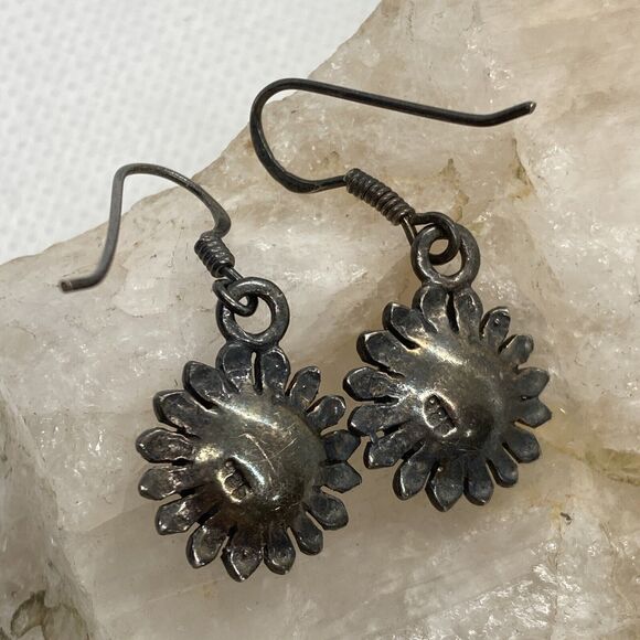 Vintage Black Onyx Flower Dangle Drop Earrings Sterling 925 Silver 4.4g Patina - Picture 4 of 6